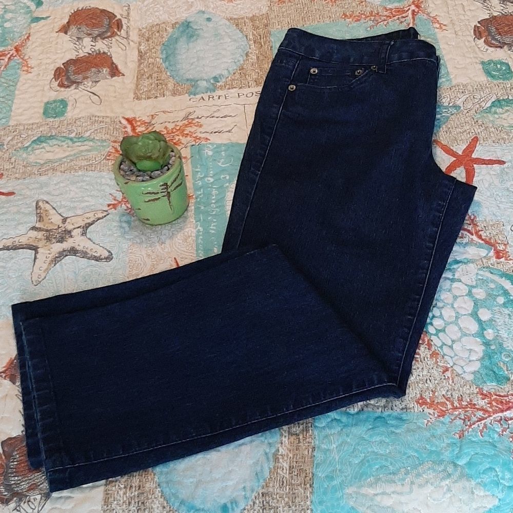 DKNY Size 8 Blue Jeans